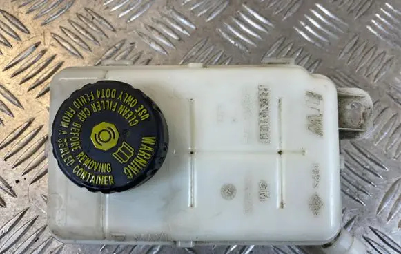 Opel Vivaro Brake fluid reservoir 460910738R 4336 93866108
