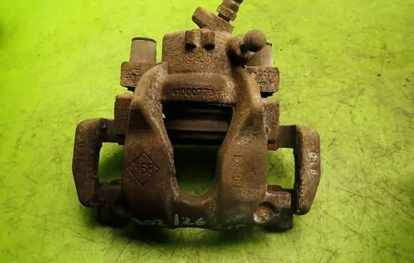 Renault Clio IV Front brake caliper