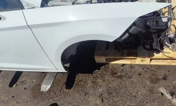 Seat Leon (5F) Fender