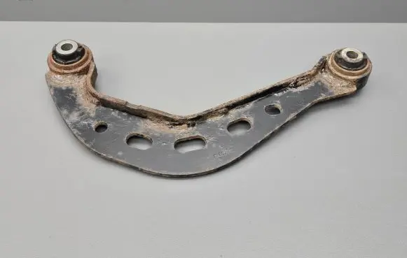 Mazda 3 III Rear control arm