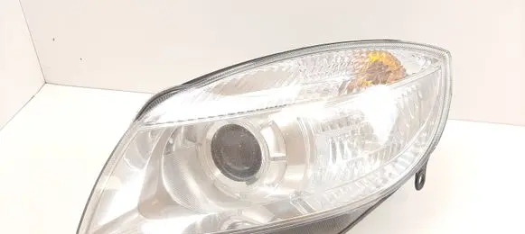 Skoda Fabia Mk2 (5J) Headlight/headlamp 24783100