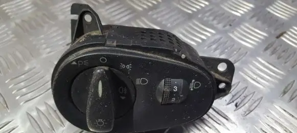 Ford Focus Light switch 98ag13a024ch
