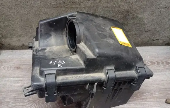 Volvo S60 Air filter box 8626061 28335564