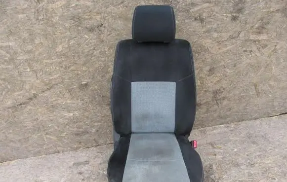 Suzuki Vitara (LY) Front passenger seat 