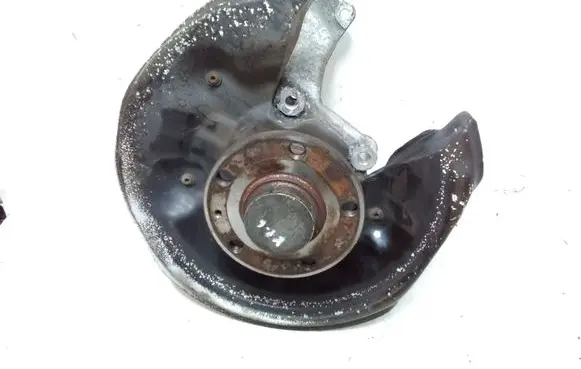 Rear wheel hub spindle/knuckle
