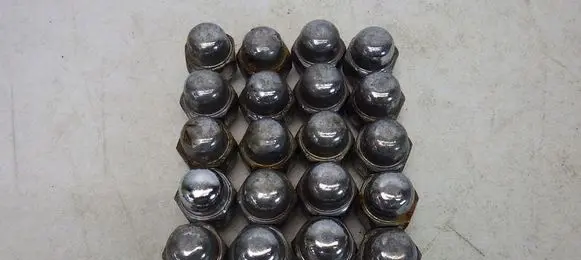 KIA Sorento Nuts/bolts 