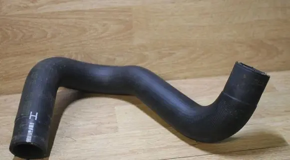 Toyota Auris 150 Coolant pipe/hose 