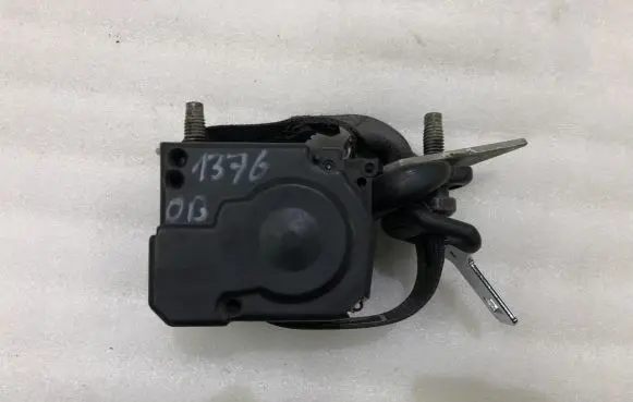 Jaguar S-Type Front seatbelt 1W4A-54611B69