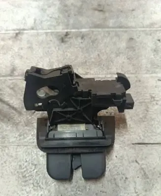 Audi A3 S3 8P Tailgate/trunk/boot lock/catch/latch 8P4827505B