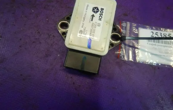 Fiat 500E Acceleration sensor 68073504AA