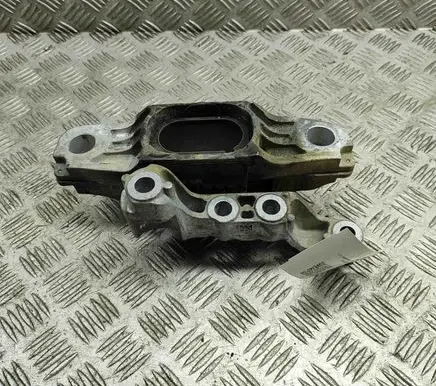 Ford Kuga III Engine mount bracket PZ117M121LB