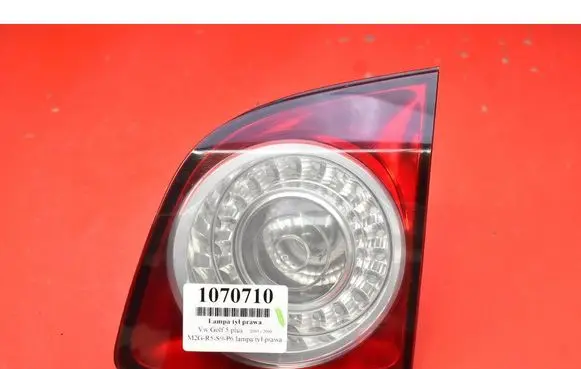 Volkswagen Golf V Rear/tail lights 5M0945094H