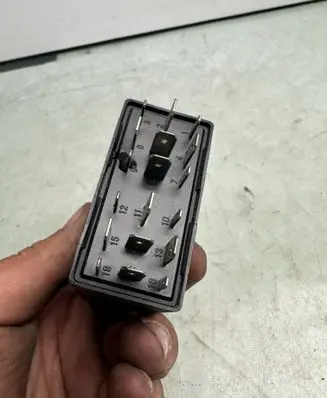 Audi A6 S6 C5 4B Other relay 4B0907487F 61194414F