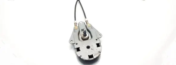 Rear door manual window regulator