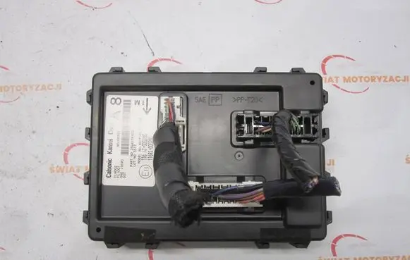 Nissan Juke I F15 Comfort/convenience module 116RAI000280 284B11KAOD