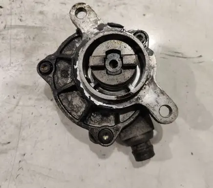 Renault Laguna II Vacuum pump 8200102535