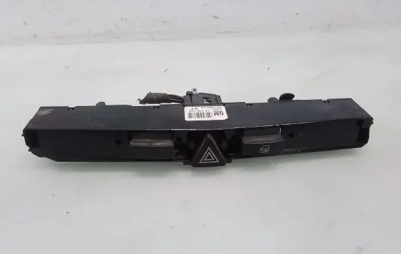 Opel Astra H Hazard light switch 13100105