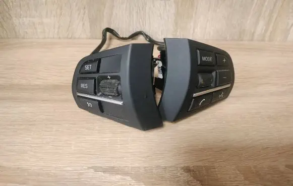 BMW X5 F15 Steering wheel buttons/switches 9270260