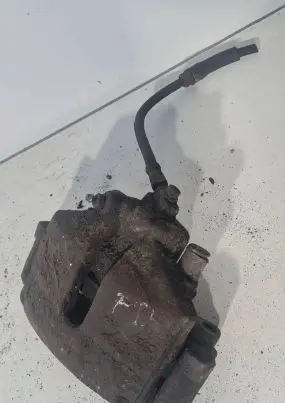 Skoda Octavia Mk2 (1Z) Front brake caliper