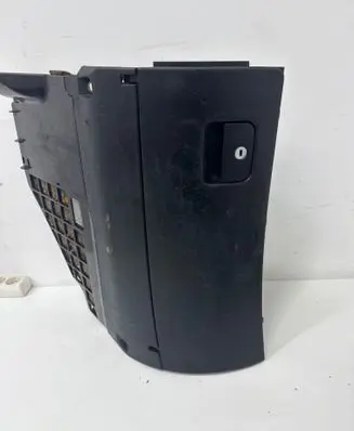 Audi A6 S6 C5 4B Glove box