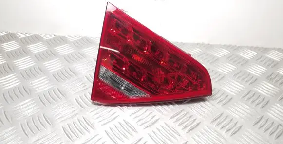 Audi A5 Sportback 8TA Tailgate rear/tail lights 8T0945093A