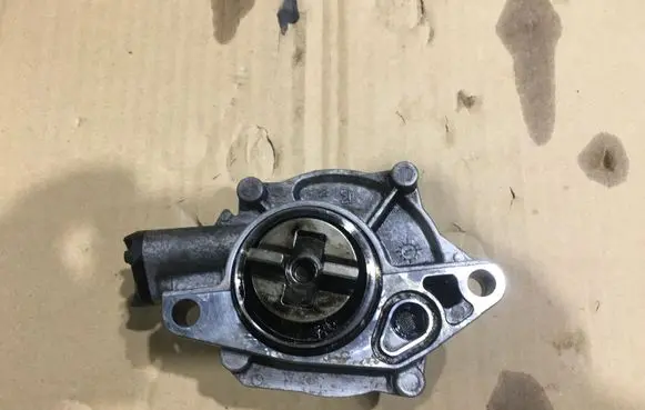 Peugeot 206 CC Vacuum pump 7281440901