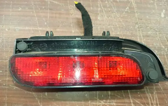 Peugeot Partner Third/center stoplight 45023 4502311 7R02569