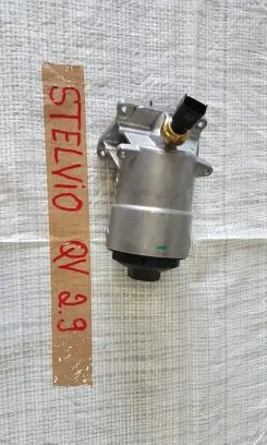 Alfa Romeo Stelvio Oil filter mounting bracket