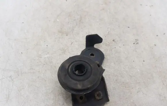 Nissan X-Trail T30 Radiator mount bracket NOCODE