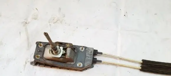 Seat Toledo II (1M) Gear shifter/selector 1J0711565