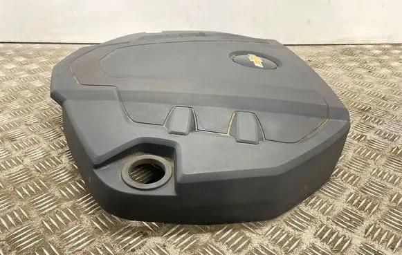 Chevrolet Camaro Engine cover (trim) 12673351 12673285