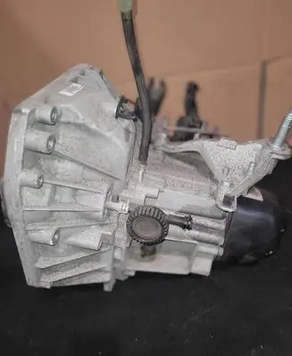 Renault Captur Manual 5 speed gearbox JR5062 320109079R A047555