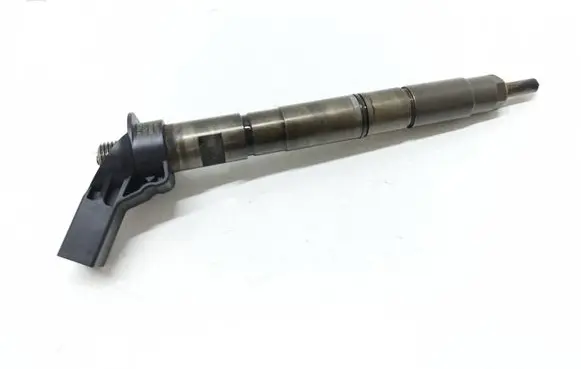 Audi A4 S4 B7 8E 8H Fuel injector 059130277AJ 07052100382 04451150543152