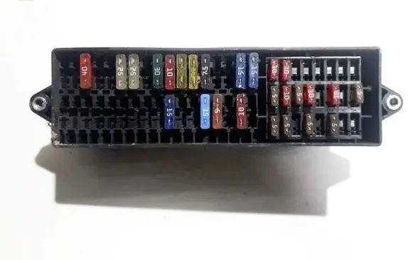 Volkswagen Touran I Fuse box set 0306490812 466-474