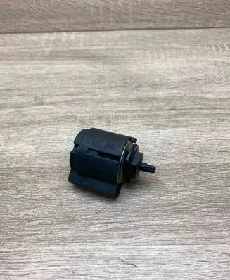 BMW 5 E39 Light switch 8363683 549391011 Used