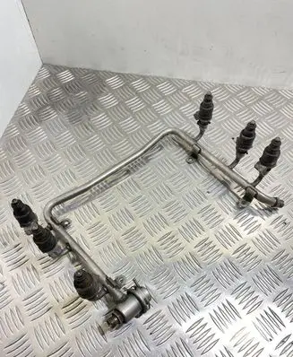 Audi A6 S6 C5 4B Fuel injector 078133551N