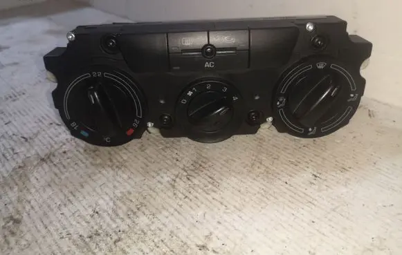 Volkswagen Golf V Climate control unit 1K2820045B 5HB00932226