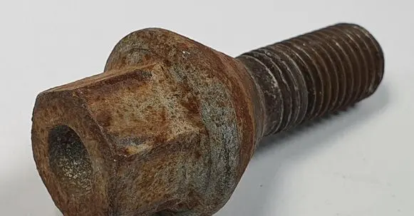 Saab 900 Nuts/bolts 