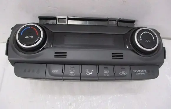 Hyundai Kona I Climate control unit C200367800