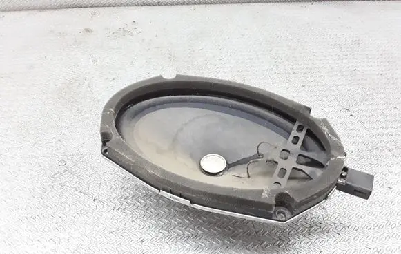 Mitsubishi Pajero Rear door speaker MR318624