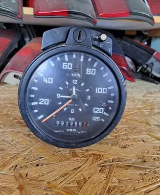 Mercedes-Benz 406 608 Tachometer 
