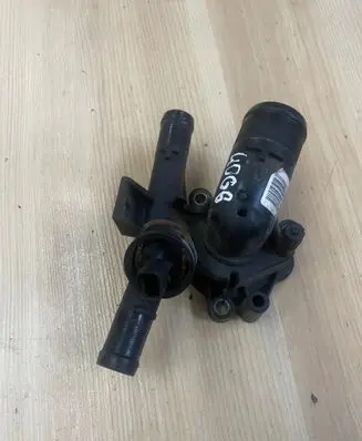 Renault Master III Thermostat housing 8200978549