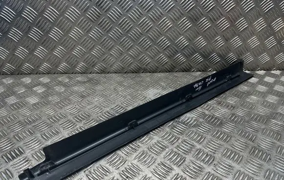 Mercedes-Benz E A207 Front sill trim cover A2076860336