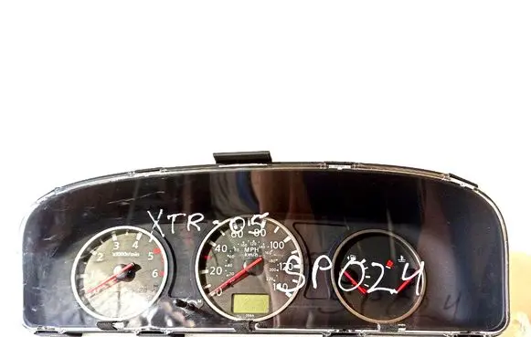 Nissan X-Trail T30 Speedometer (instrument cluster) EQ320FU