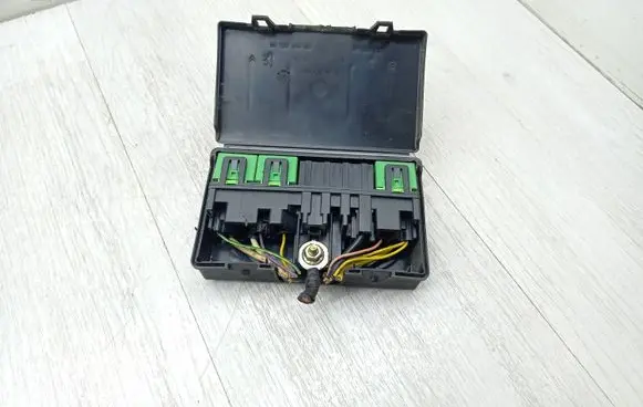 Citroen C4 I Fuse box set 9632229480 97086100