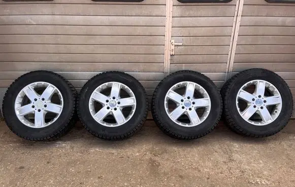 Mercedes-Benz G W461 W463 1st Gen R18 alloy rim a4634011402