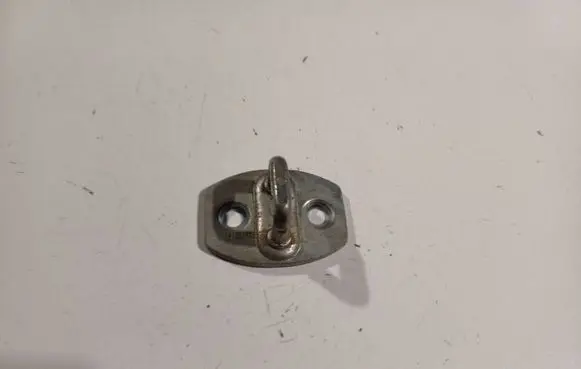 Toyota Corolla E120 E130 Front door lock loop/hook striker 