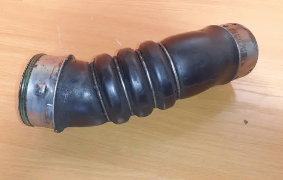 BMW 1 E81 E87 Intercooler hose/pipe 7802752
