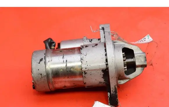 Opel Astra H Starter motor 