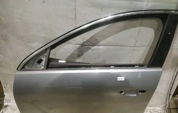 Opel Insignia A Front door pilkos